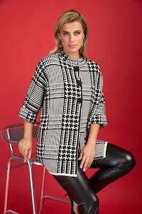 Frank Lyman - 234107U Geometric Jacket