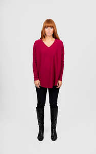 Bridge And Lord: Bridge and Lord - Queen Vee Curved Hem Pullover