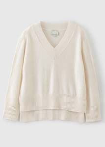 Aleger Cashmere -  Cashmere Blend Oversized V Neck Winter White