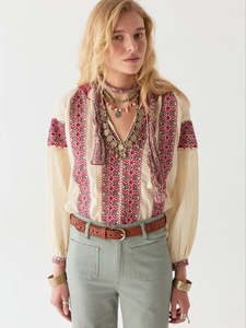 Maison Hotel: Maison Hotel - Dion Blouse