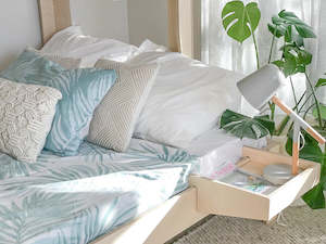 Accessories: Hanging tray