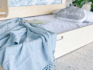 Accessories: Trundler bed