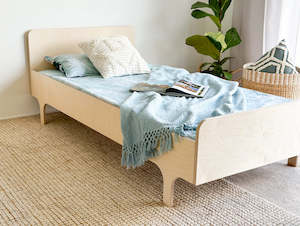 Minimalist bed PLY