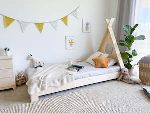 Teepee floor bed
