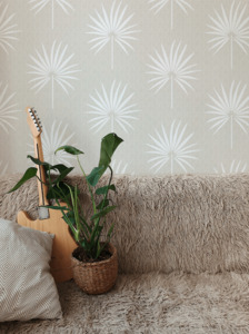 Simple Palm Leaf on Canvas Effect