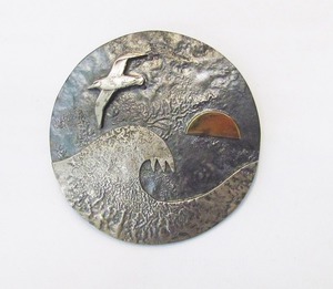 Bob Wyber: “Albatross at Sea” Brooch / Pendant by Bob Wyber
