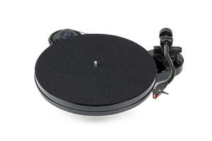 Pro-Ject RPM 1 Carbon Turntable with Ortofon 2M Red Cartridge