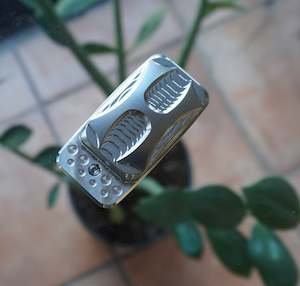 Titanium - SE175 - "Hugh" Slider - 3-Click