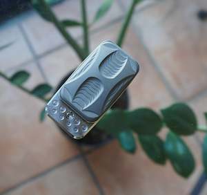 Superdrop: Titanium (Stonewash) - SE176 - "Hugh" Slider - 3-Click