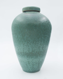 Products: Urn floating green on blue – Magpie Art Studio – Mike Hooton