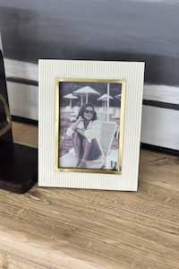 Homeware: Monteray Frame w Brass Inset 4x6
