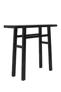 Homeware: Parg Console Short Black