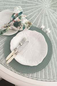 Cabbage Leaf Melamine Dinner Plate