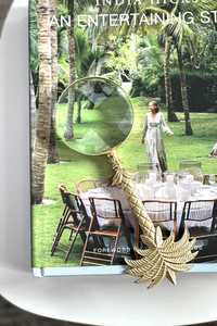 Palm Royale Magnifying Glass