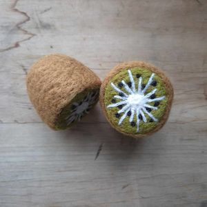 Frontpage: Kiwifruit Half