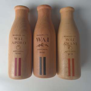 Te Reo Māori drink bottles set