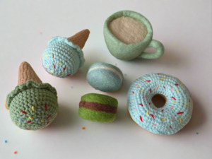 Play Bundles: Kākāriki (Green) Play Bundle