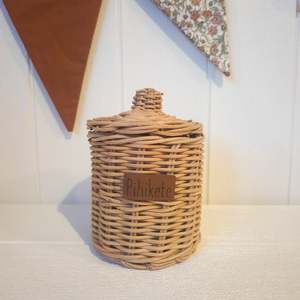 Rattan Pihikiete Jar