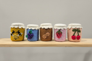 Frontpage: Felt Jar Pot