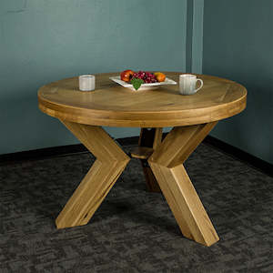 Amstel Round Oak Dining Table
