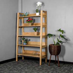 Kubic: Kubic Oak Display Shelf