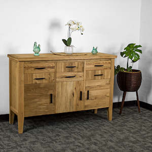 Oscar: Oscar Oak Buffet Sideboard