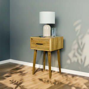 Ormond: Ormond One Drawer Oak Bedside Table