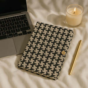 Accessories: Mono Hound Diary