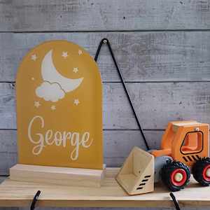 8 In Stock Names: Name Arch for George