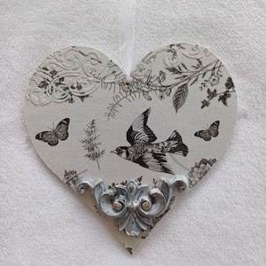 Hearts: Hanging Heart.