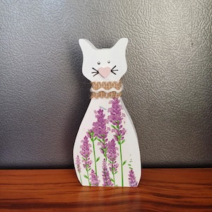 Cat - Free standing.