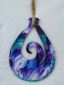 Kiwiana wall hanging.