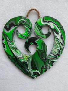 Kiwiana wall hanging heart