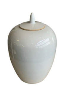 Mothers Day Gifts: Pot with Lid