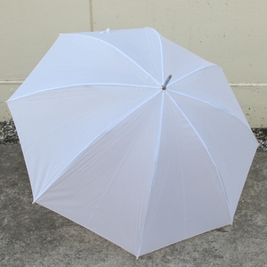 Products: white umbrella, sun shade, rainy day solutions Wanaka Wedding Hire Major and Minor