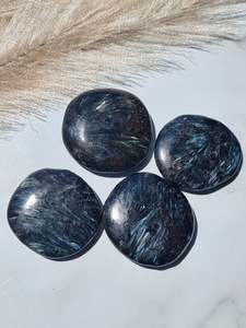 Arfvedsonite Flatstone