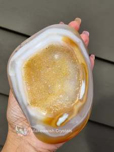 Crystals Hearts Pyramids: Agate Bowl
