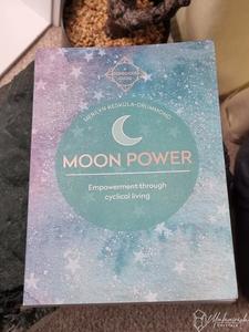 Crystals Crystal Books: Moon Power by Merilyn Kesküla-Drummond