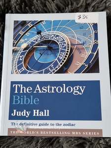Crystals Crystal Books: The Astrology Bible