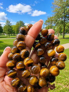Whats New 1: Tigers eye Bracelet