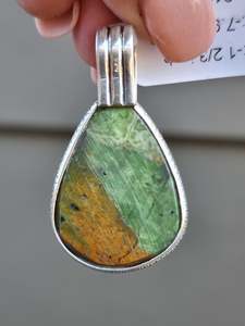 Jewellery Pendants Earrings: Green Opal Pendant