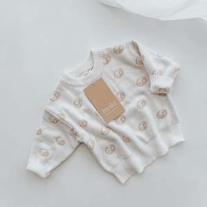 Knit Wear: Knit Sweater - Yin Yang