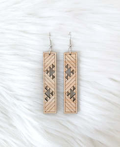 Earrings: Tukutuku