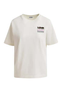Love T-shirt