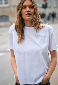 Aina O-SS Tee - White