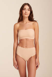 Egi Collections: Scalloped Shorty - Nude