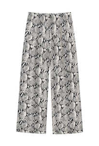 Roslyn Pant - Python