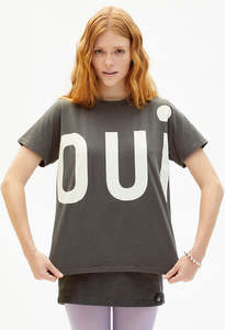 Clare V: Original Tee - Oui