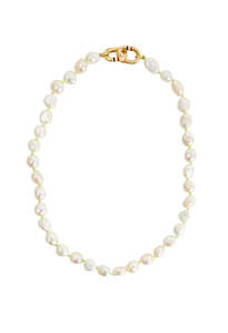 Back In Stock: Le Pearl Necklace