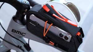 Accessories: ULAC Neo Porter Trekking Verve 0.9L